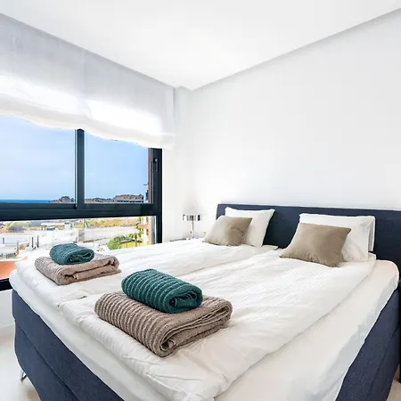Апартаменты Penthouse Middle Views *