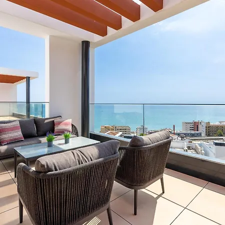 Апартаменты Penthouse Middle Views *