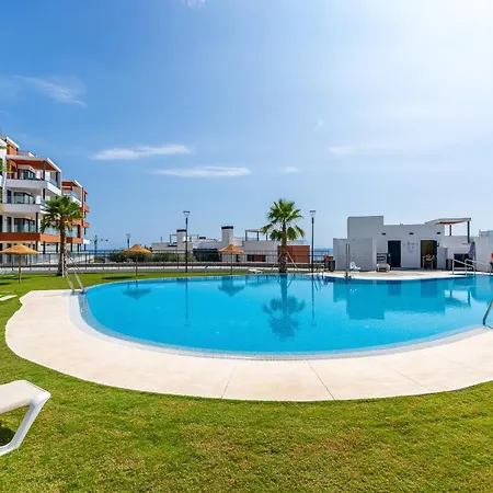 Penthouse Middle Views