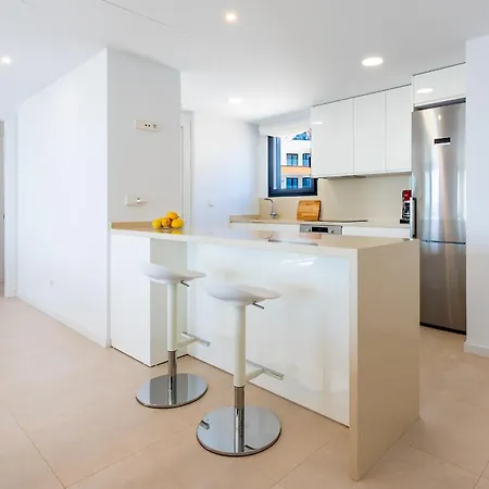 Penthouse Middle Views *