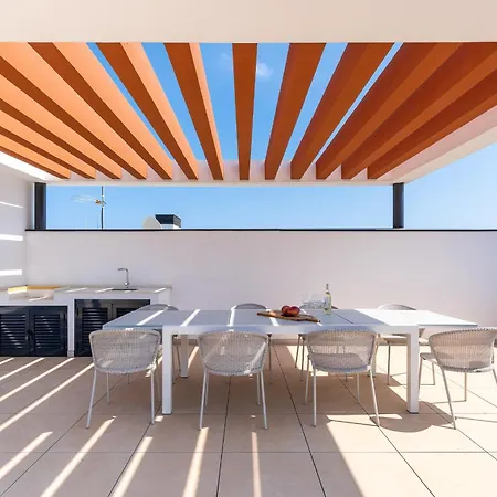 Penthouse Middle Views